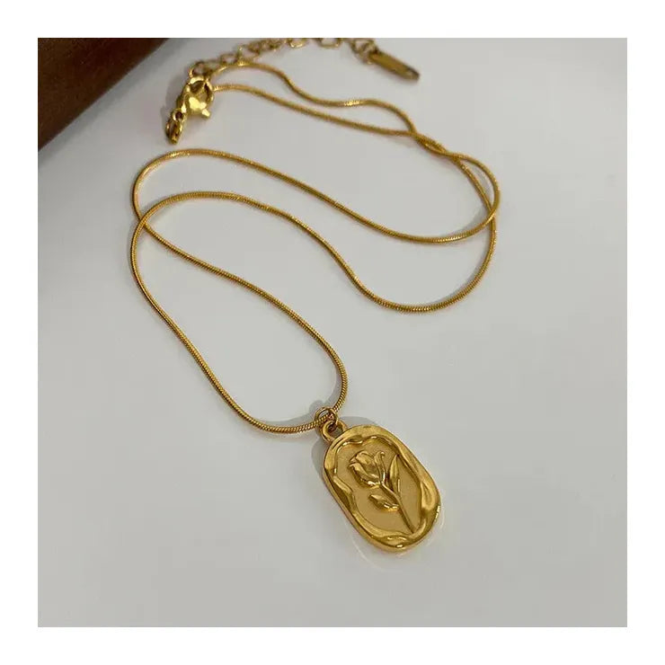 Golden Glow Necklace